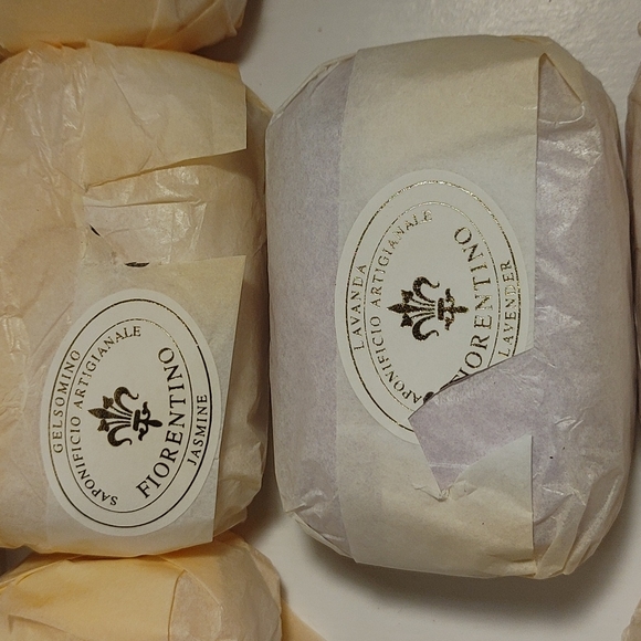Saponificio Artigianale Fiorentino Handmade Scented Soaps - Picture 7 of 7